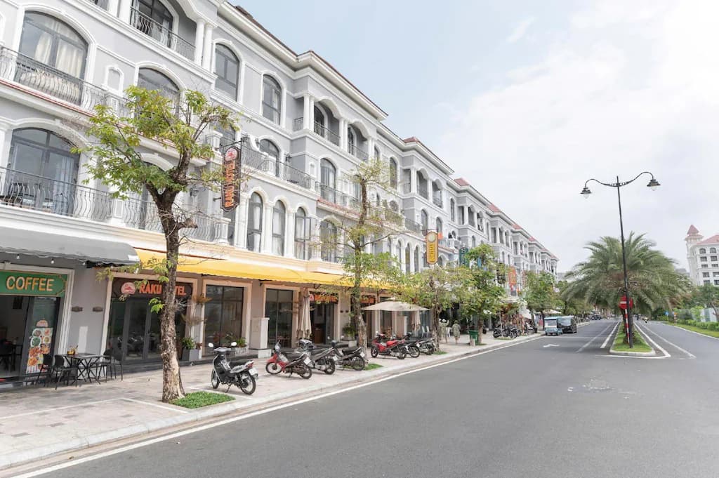 Raku Hotel & Coffee — North Phu Quoc Island